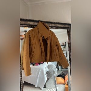 LULULEMON puffer jacket